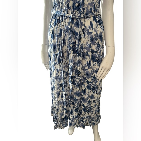 Blue and White Ruched Maxi Sundress - Picture 3 of 7